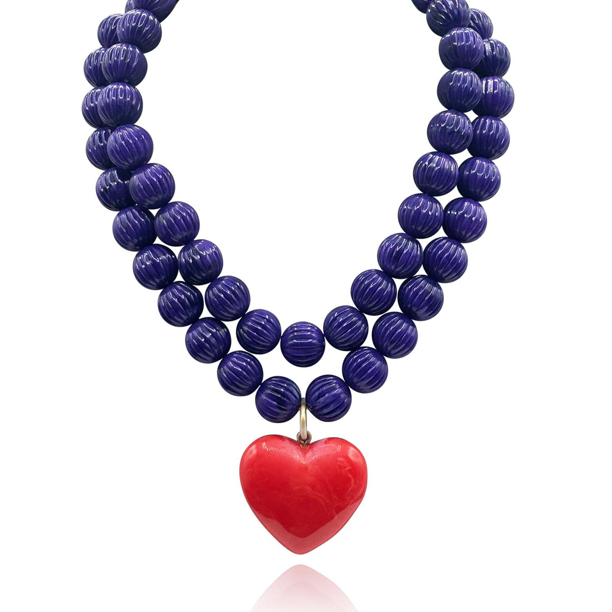 Amour Carved Amethys Bead Necklace With Coral Resin Heart Pendant