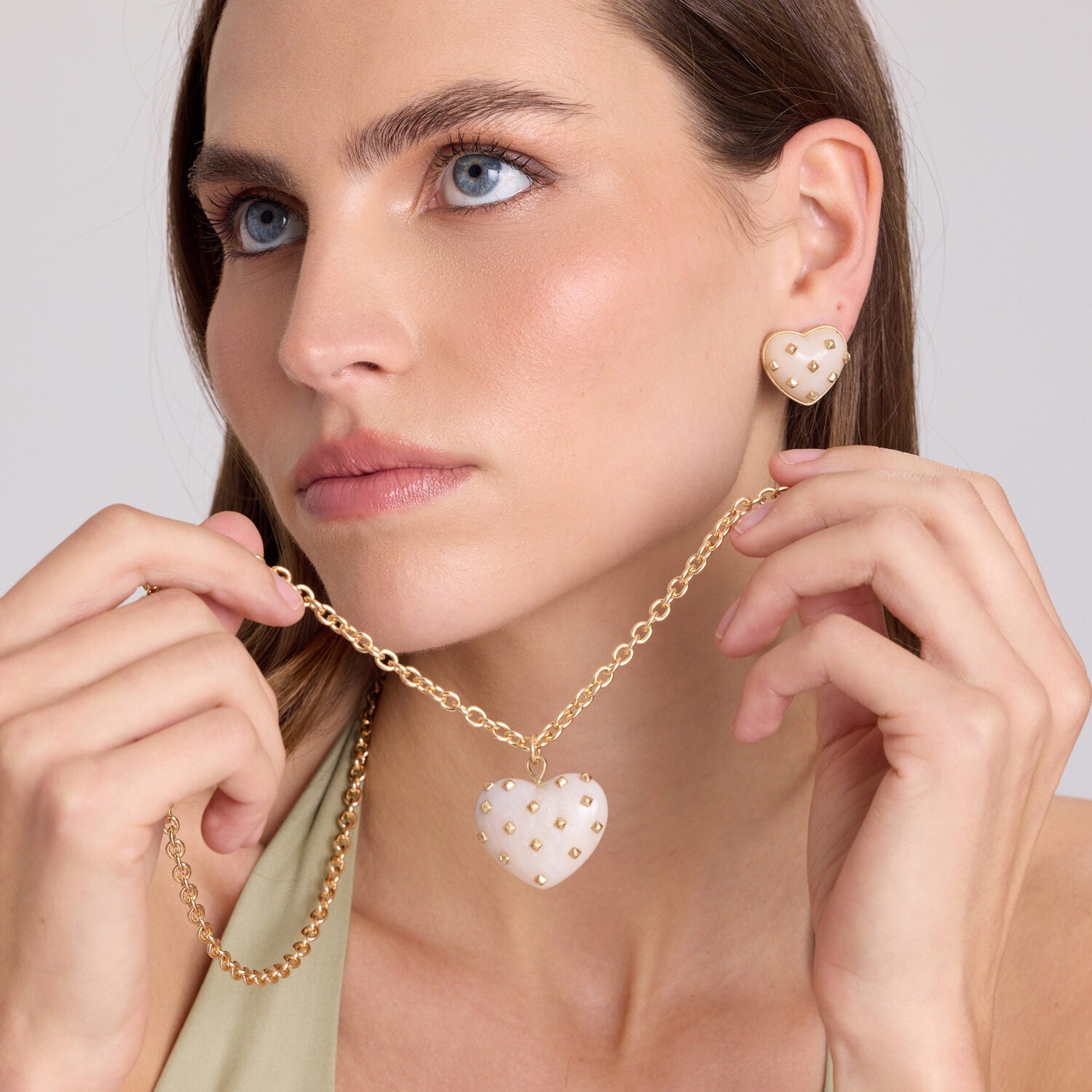 Ophelia Mother Of Pearl Resin Studded Heart Pendant