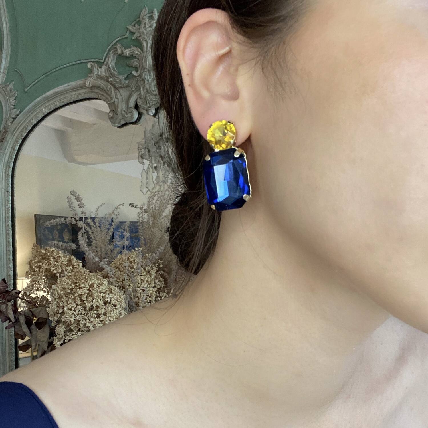 Pendientes colgantes de Ginette Montana con octágono de cristal de zafiro y topacio redondo