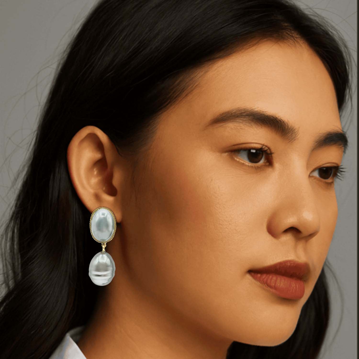 Pendientes de clip con perla de cristal gris barroco Ottavia Emma