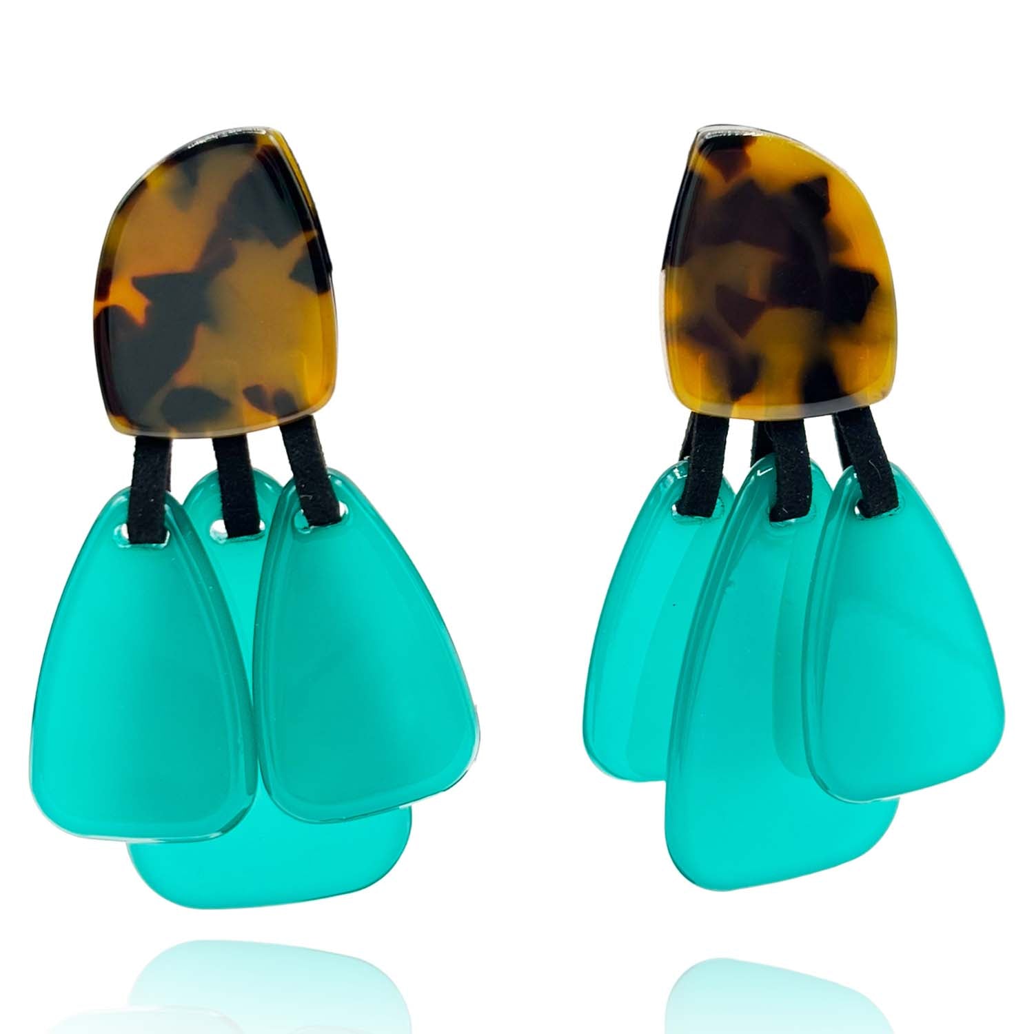 Pendientes Giuditta de resina con forma de tortuga y gotas de resina verde