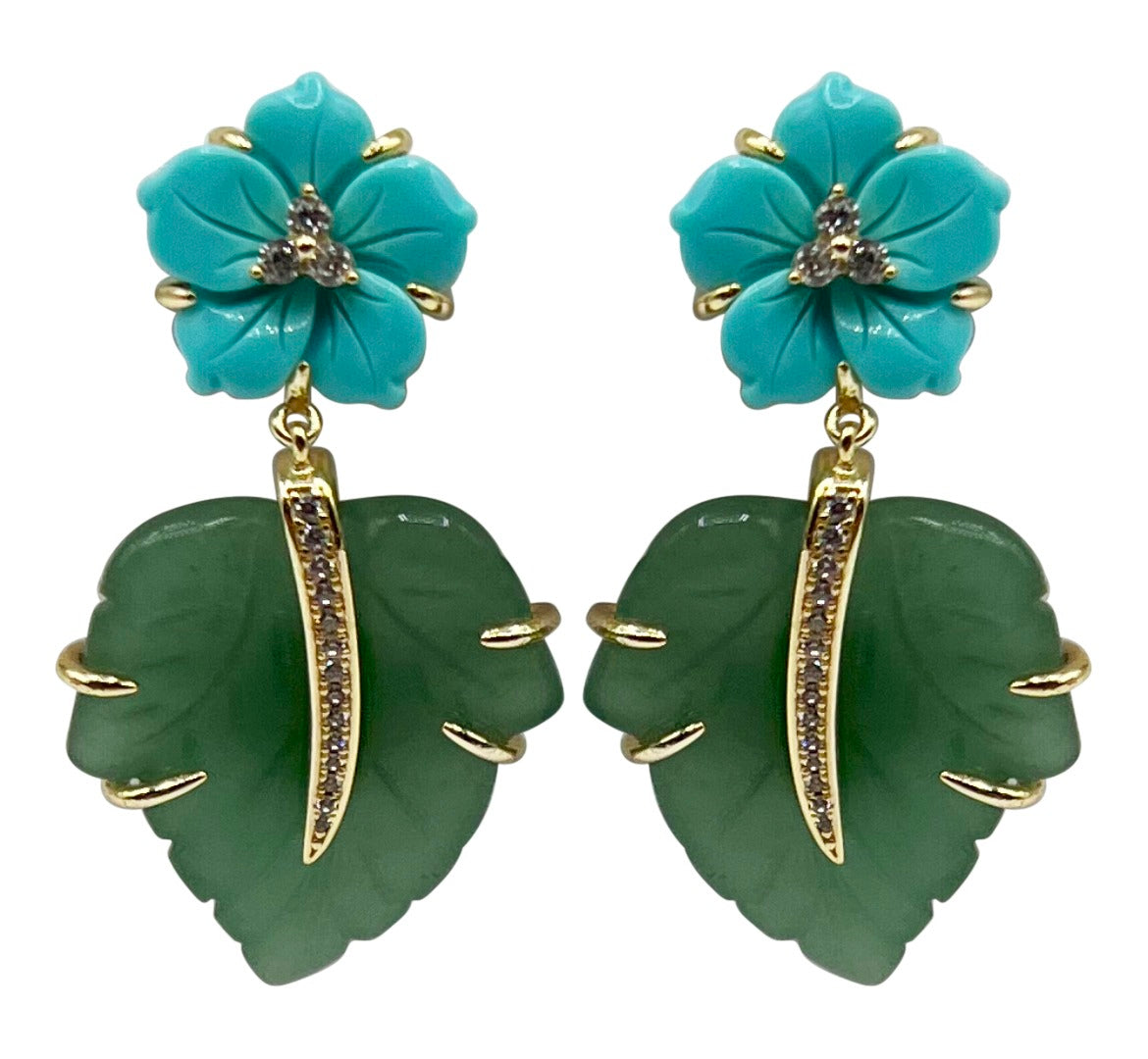 Pendientes colgantes de hoja de jade con parte superior floral turquesa Bethany en plata de ley vermeil