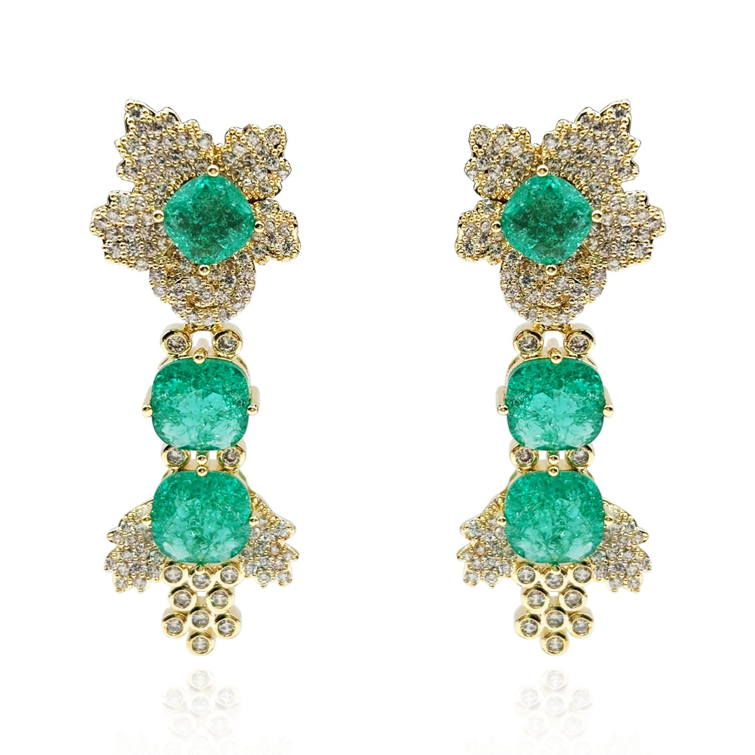 Pendientes de clip Calogera chapados en oro con esmeralda y cristal