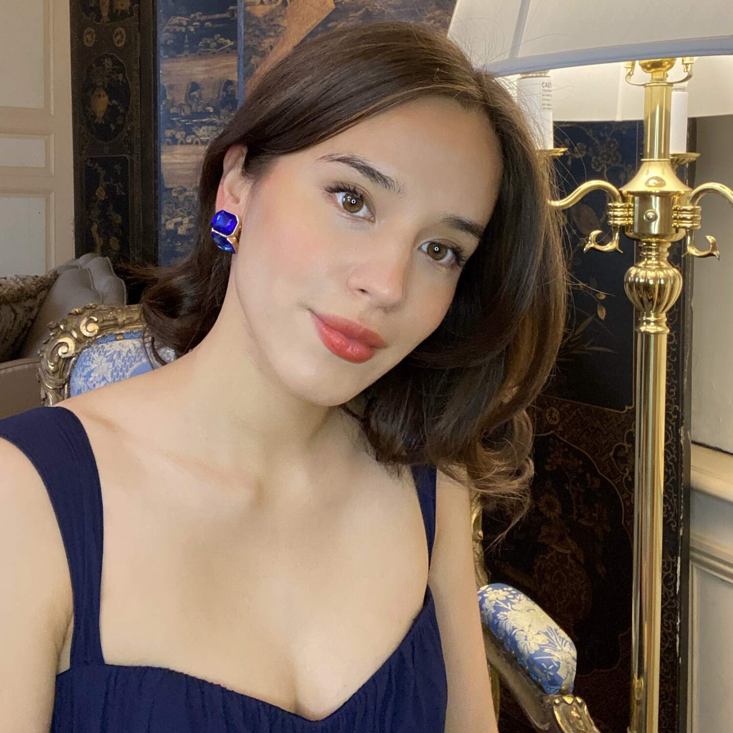 Pendientes de clip Leonarda de zafiro y zafiro claro